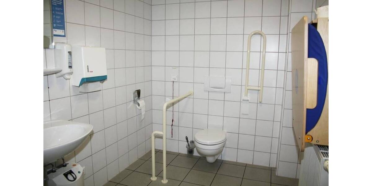 Gewerbeobjekt Kaiserslautern Innenstadt - 9 Zimmer, 6.720&euro; | Angebot:25800229