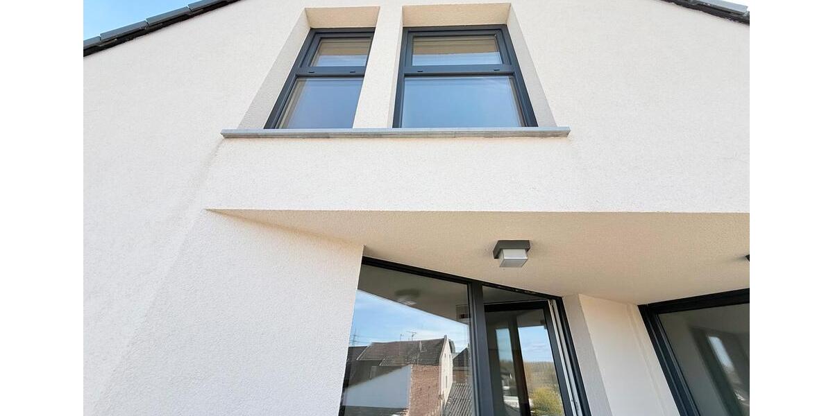 Dachgeschoßwohnung Jülich - 4 Zimmer, 100 m&sup2;, 1.350&euro; | Angebot:26300561