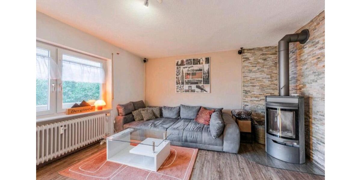 Hochparterre Singen (Hohentwiel) - 3 Zimmer, 75 m&sup2;, 1.400&euro; | Angebot:26414228