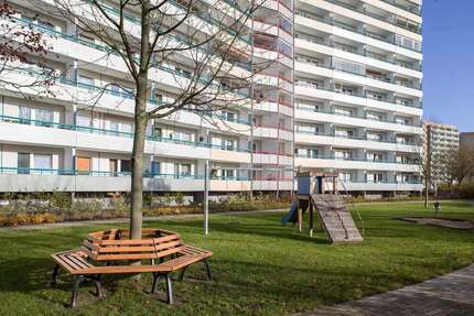 Wohnung Neubrandenburg Oststadt - 2 Zimmer, 57 m&sup2;, 337&euro; | Angebot:27143013
