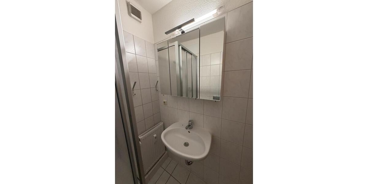 Dachgeschoßwohnung Eisenach - 1 Zimmer, 26 m&sup2;, 410&euro; | Angebot:26028953