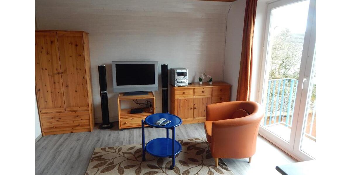 Möblierte Zimmer 18 + 16 + 15m² für Student. inkl NK, ab 06.2026 3 zimmer