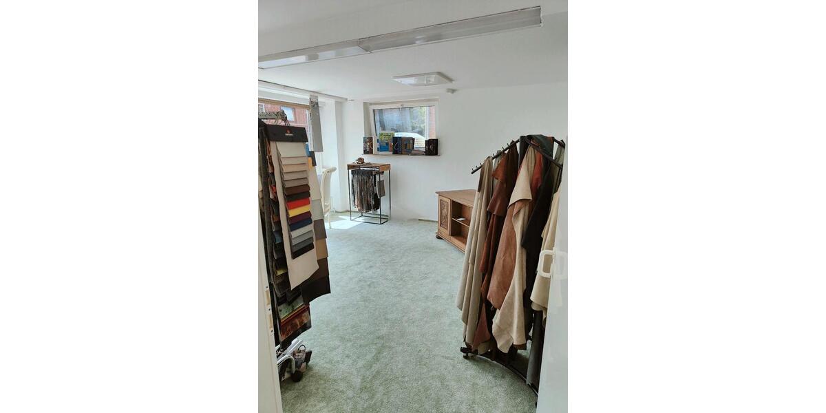 Zentrum Barsinghausen Gewerbeeinheit mit zwei Parkplätzen zimmer