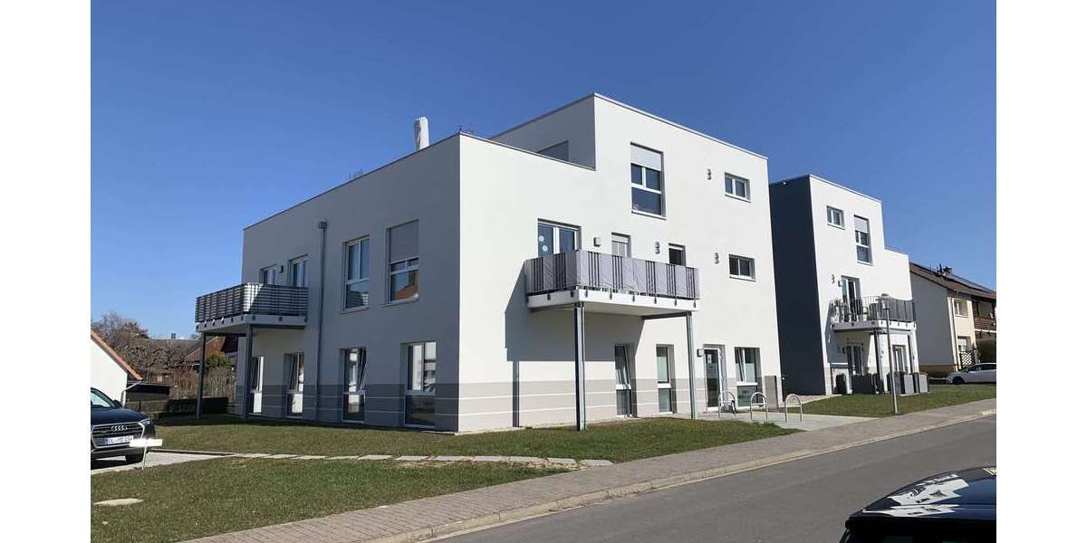 Etagenwohnung Friedland - 2.5 Zimmer, 73 m&sup2;, 915&euro; | Angebot:25390793