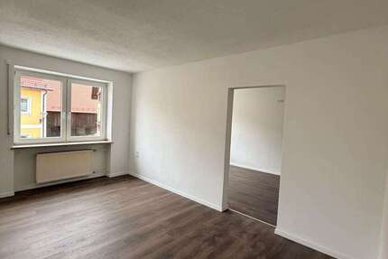Wohnung Bruck in der Oberpfalz - 3 Zimmer, 84 m&sup2;, 717&euro; | Angebot:26319218