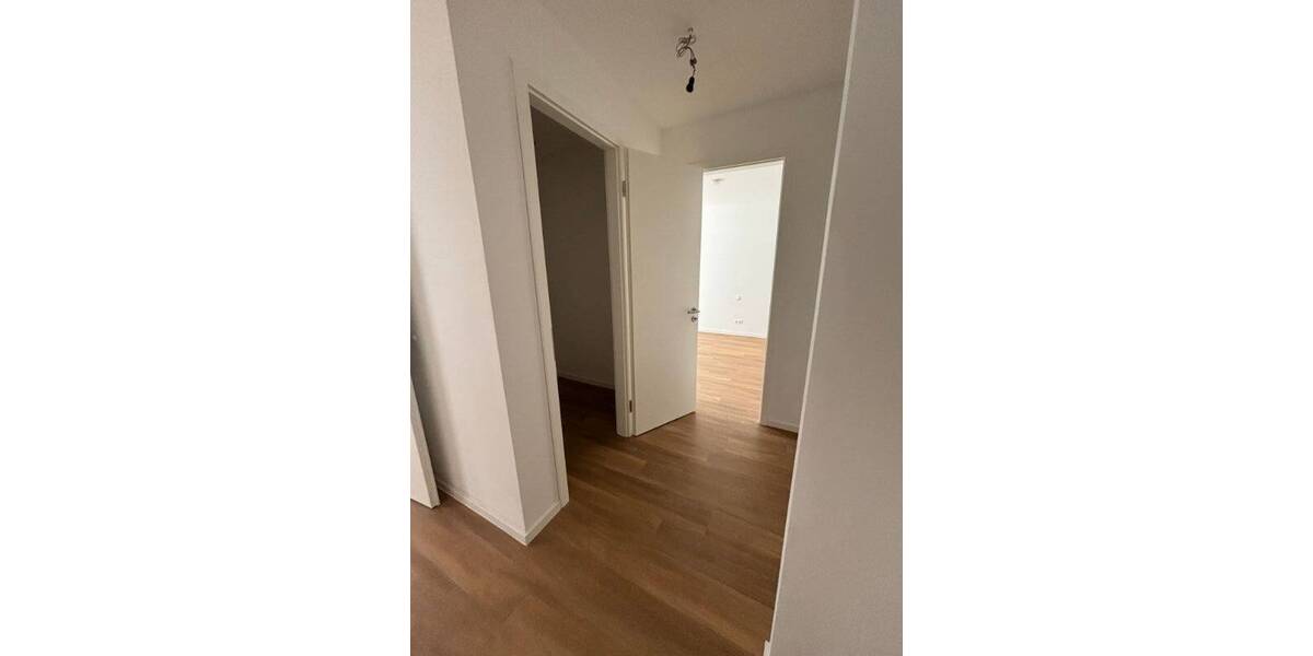 Etagenwohnung Schönefeld - 2 Zimmer, 65 m&sup2;, 1.058&euro; | Angebot:24990037