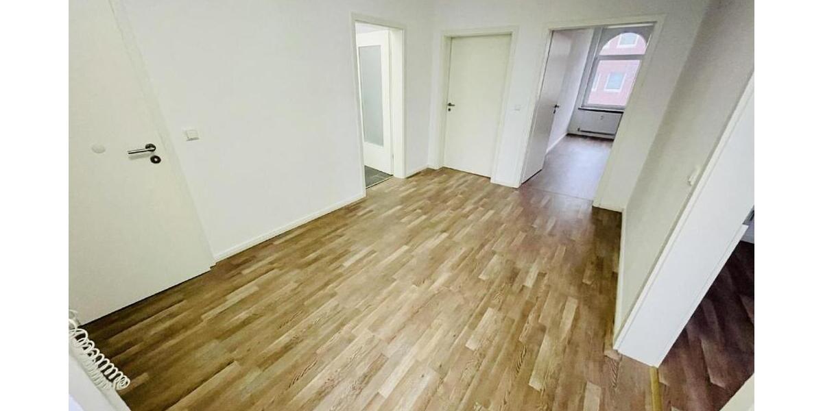 Modern sanierte 4 Raum-Wohnung mit Balkon und schickem Bad! - Etagenwohnung Gera Ostviertel | Angebot:26764737