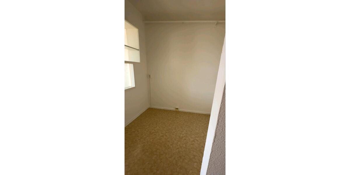 Dachgeschoßwohnung Eberswalde Brandenburgisches Viertel - 3 Zimmer, 57 m&sup2;, 566&euro; | Angebot:26653093