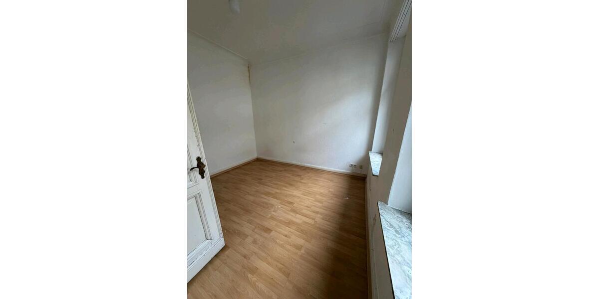 renovierungsbedürftige 1 Zimmer Wohnung in Krefeld Innenstadt 1 zimmer