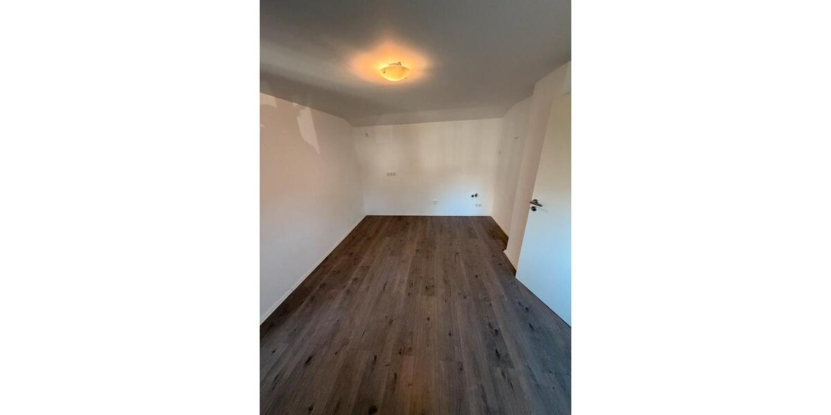 Etagenwohnung Wuppertal Gemarkung Elberfeld - 2 Zimmer, 65 m&sup2;, 600&euro; | Angebot:26662638