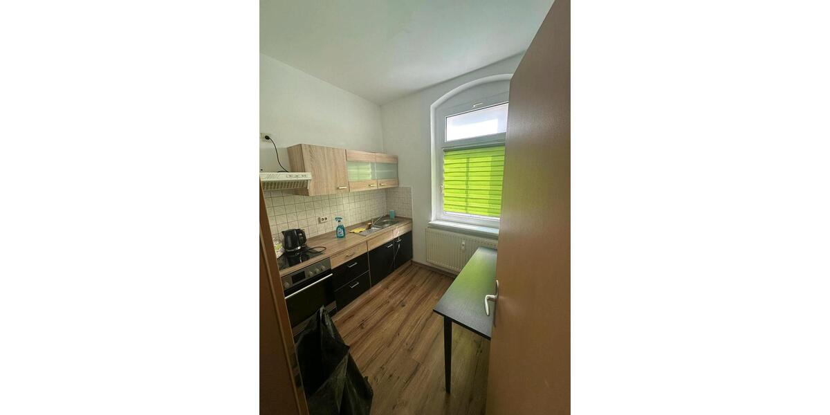 Erdgeschoßwohnung Flöha - 3 Zimmer, 725 m&sup2;, 450&euro; | Angebot:25903580