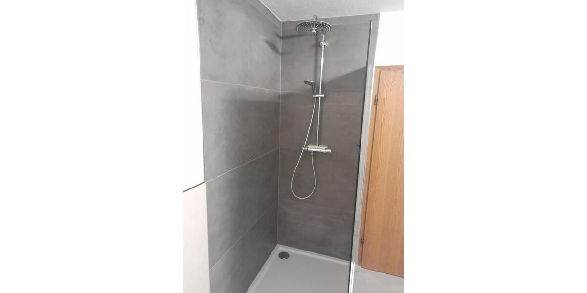 Dachgeschoßwohnung Beltheim - 3 Zimmer, 80 m&sup2;, 600&euro; | Angebot:24396830