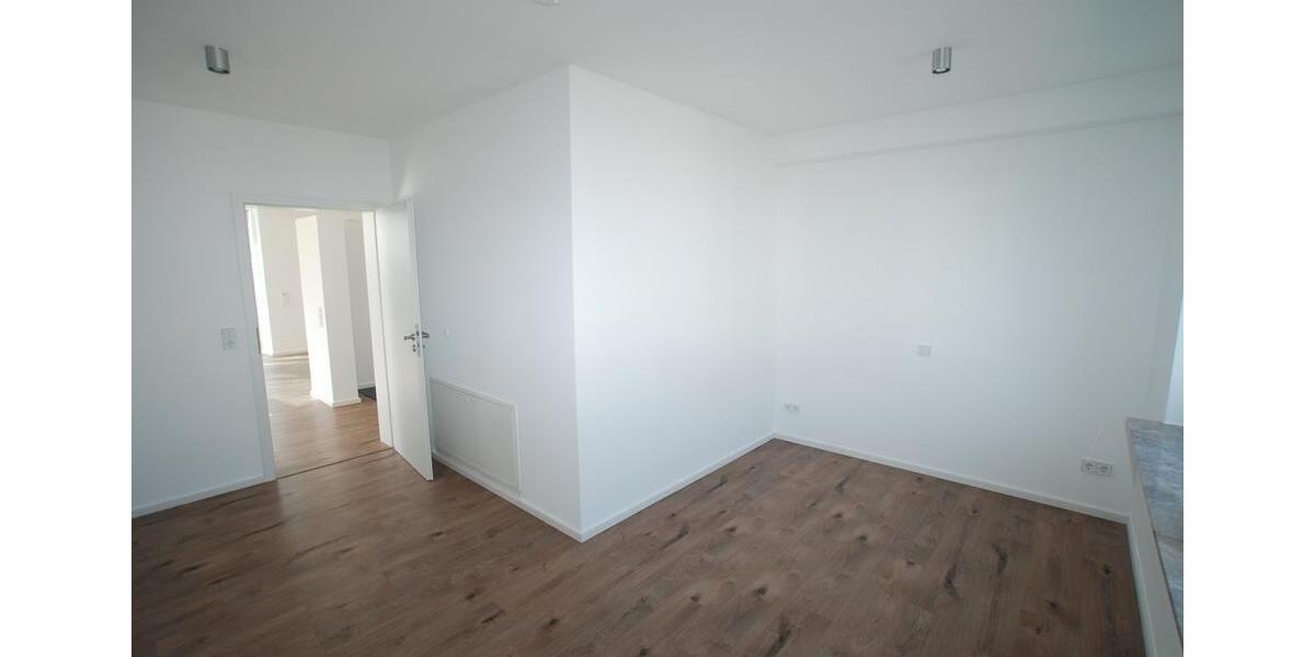 Etagenwohnung Mainz Laubenheim - 4 Zimmer, 136 m&sup2;, 2.100&euro; | Angebot:25993423