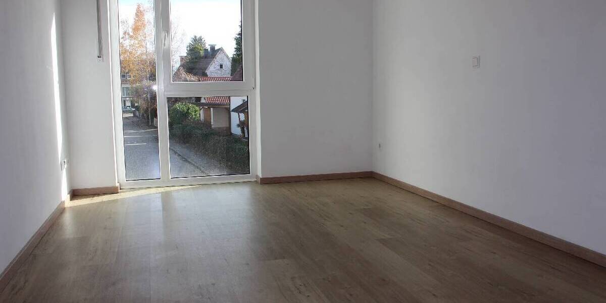 Etagenwohnung Kaufbeuren Kaufbeuren-Neugablonz - 3 Zimmer, 74 m&sup2;, 875&euro; | Angebot:26471298