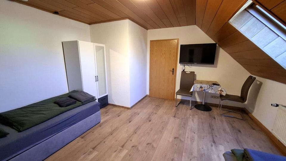 Dachgeschoßwohnung Neunburg vorm Wald - 4 Zimmer, 140 m&sup2;, 240&euro; | Angebot:25975839