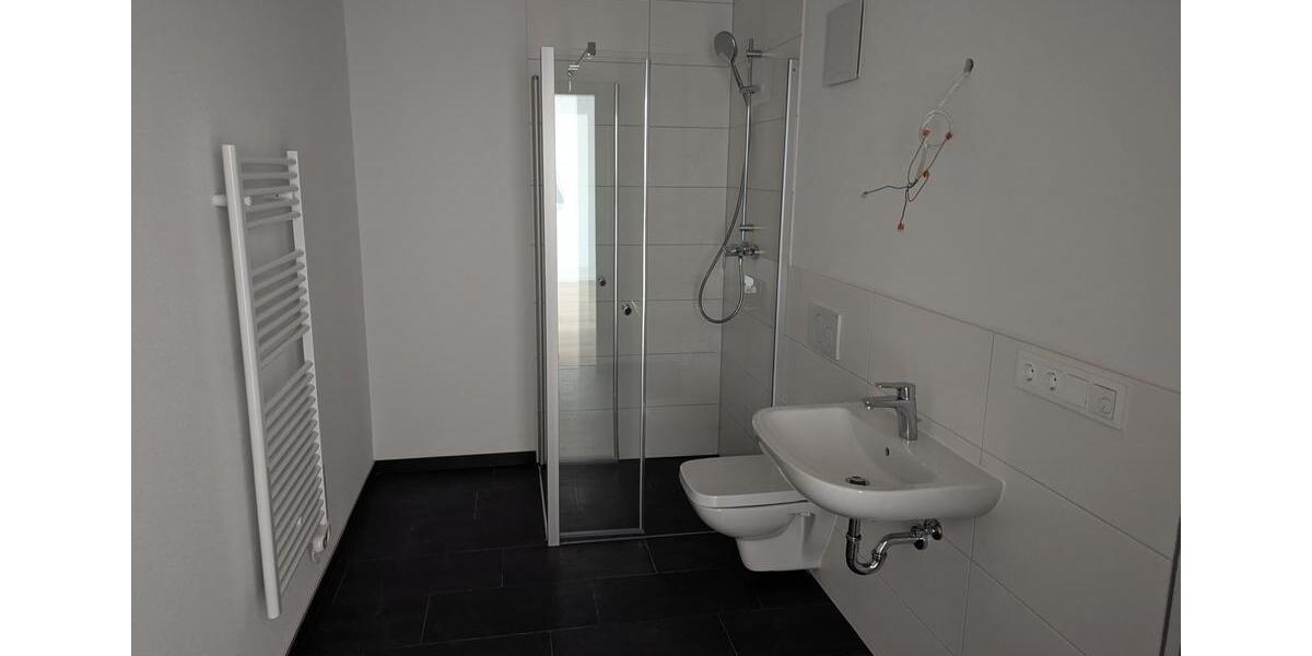 Erdgeschoßwohnung Straubing - 3 Zimmer, 75 m&sup2;, 975&euro; | Angebot:26636169