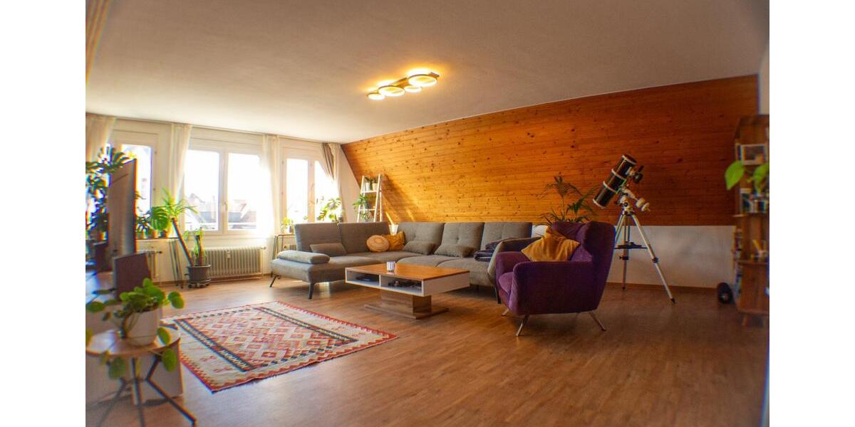 Zentrales WG-Zimmer (16 m2) mit eigenem Bad in großzügiger 2er WG 1 zimmer