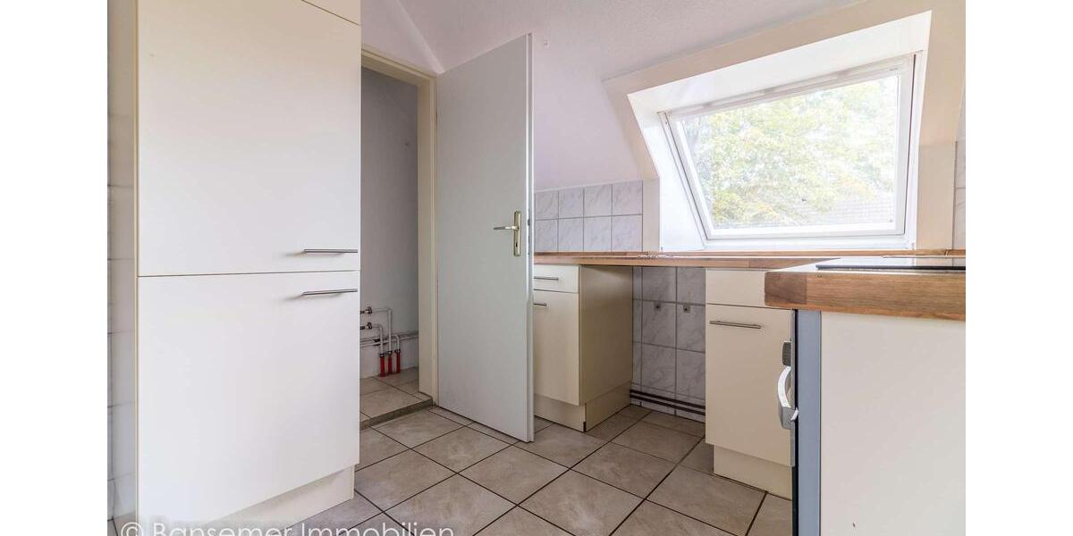 Dachgeschoßwohnung Dollern - 4 Zimmer, 98 m&sup2;, 735&euro; | Angebot:23049589