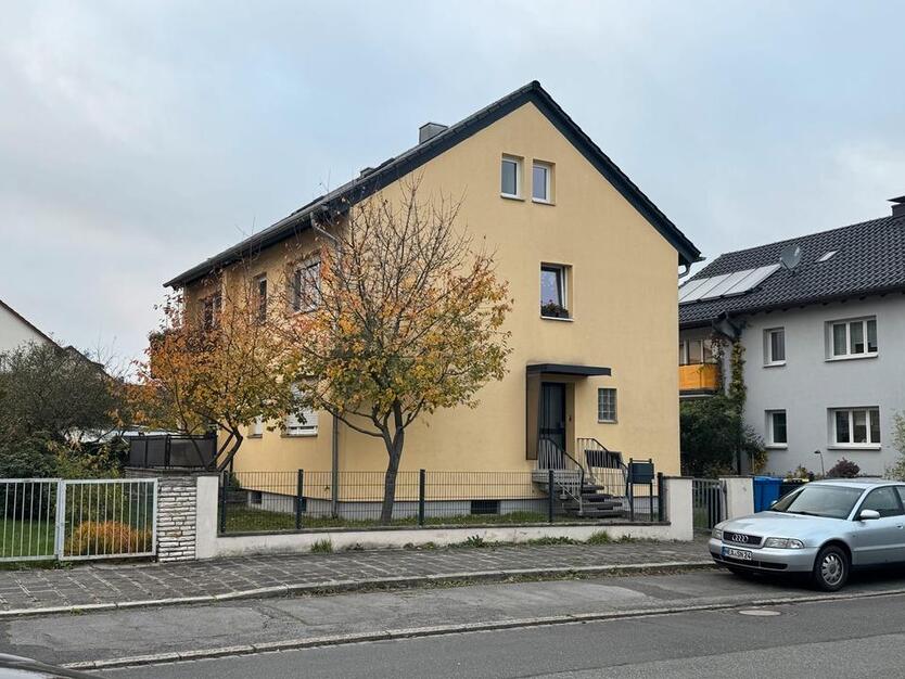 WG Wohnung 4 Zimmer für Studenten Jobcenter möglich