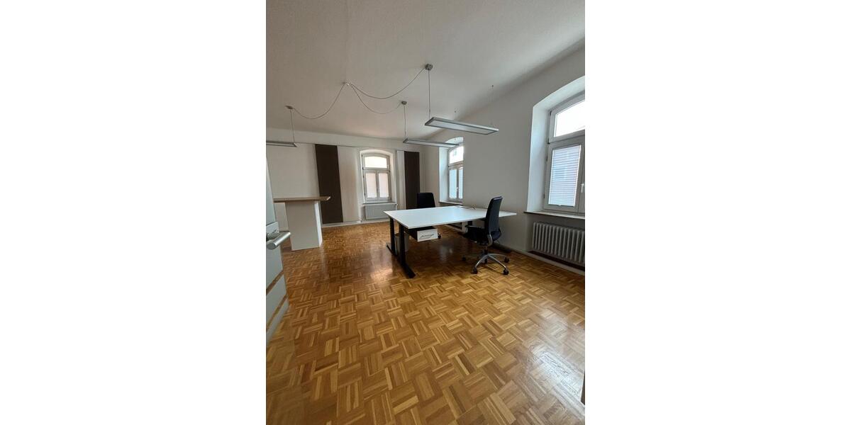 Gewerbeobjekt Straubing - 1.200&euro; | Angebot:24818898