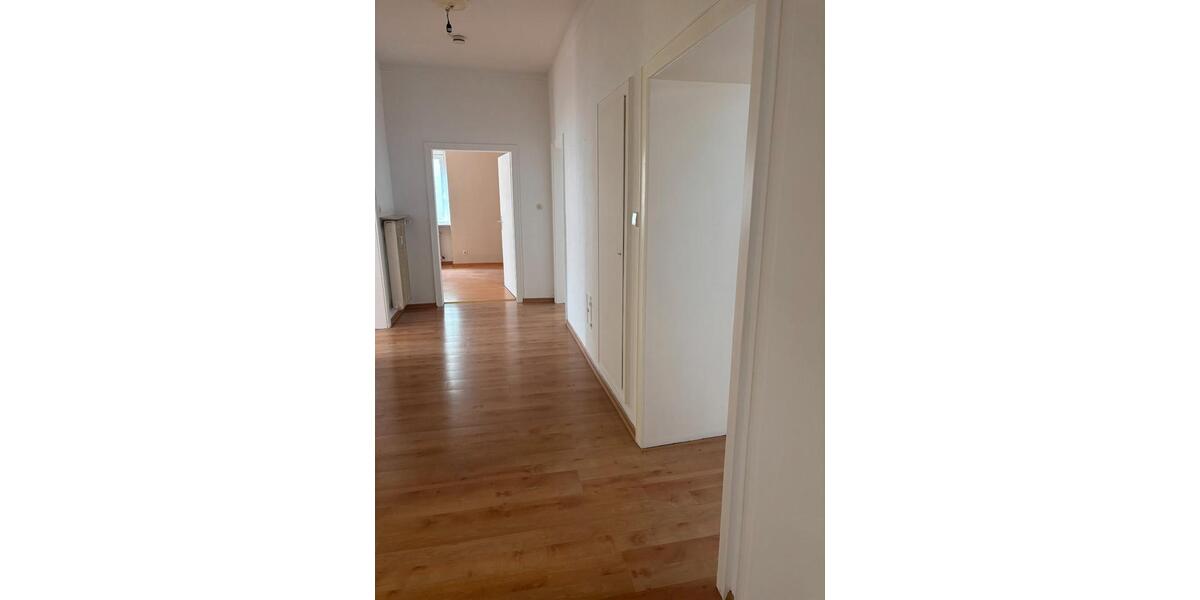 Erdgeschoßwohnung Neustadt an der Weinstraße - 5 Zimmer, 146 m&sup2;, 1.150&euro; | Angebot:26564435