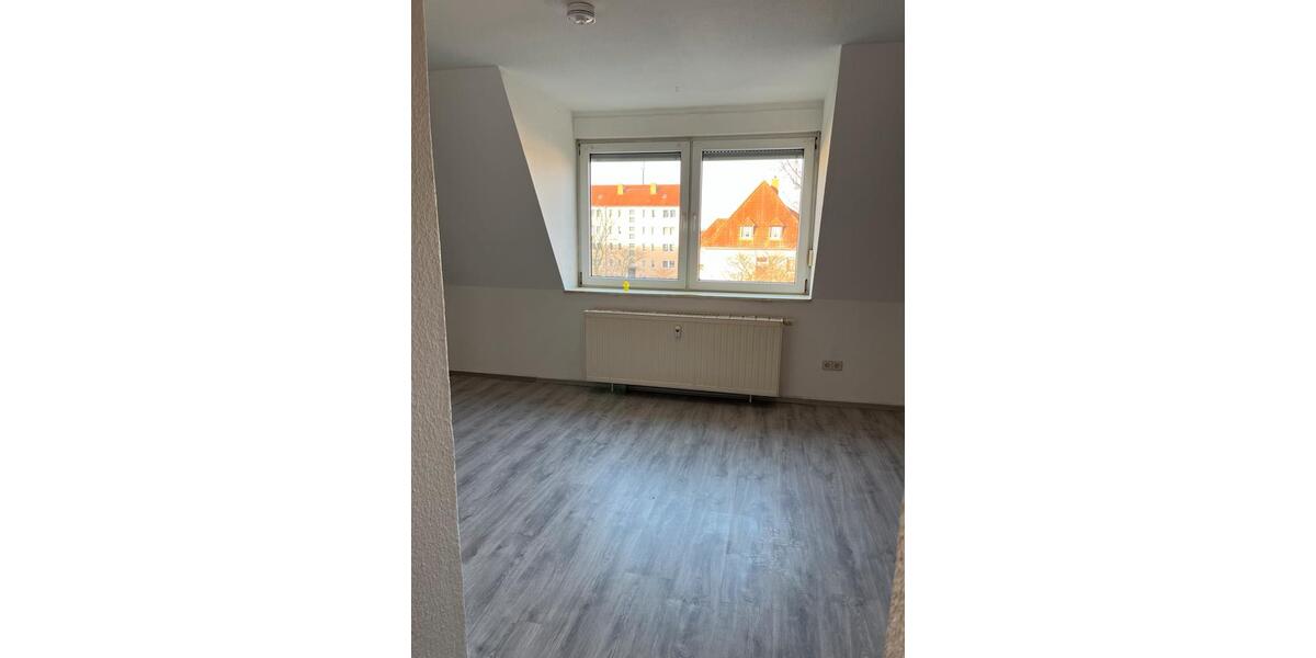 Dachgeschoßwohnung Raguhn-Jeßnitz Jeßnitz - 2 Zimmer, 50 m&sup2;, 325&euro; | Angebot:26447877