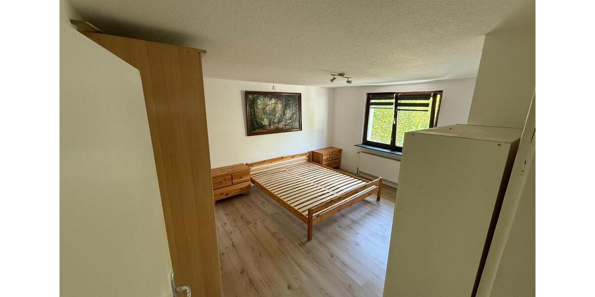 Etagenwohnung Weilrod - 3 Zimmer, 78 m&sup2;, 1.000&euro; | Angebot:26442741