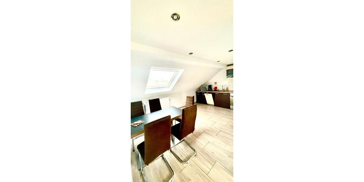 Dachgeschoßwohnung Kehl - 2 Zimmer, 64 m&sup2;, 780&euro; | Angebot:26123242