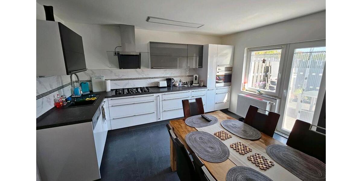 Etagenwohnung Dürrwangen - 4 Zimmer, 128 m&sup2;, 1.300&euro; | Angebot:25281058