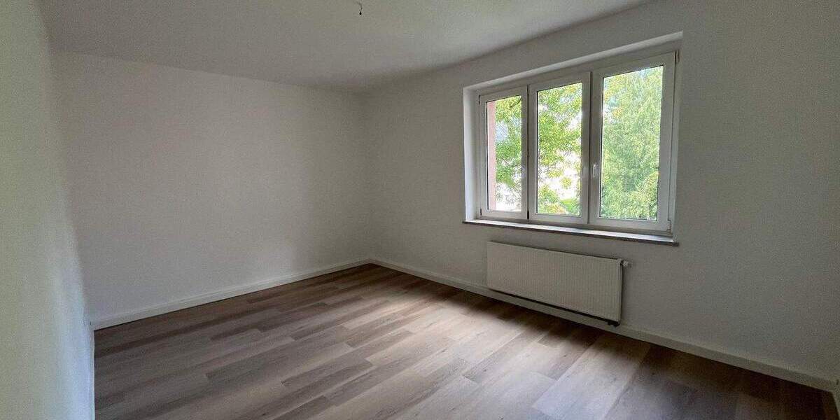 Etagenwohnung Zwickau Pölbitz - 5 Zimmer, 119 m&sup2;, 681&euro; | Angebot:24784206