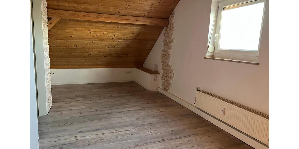 Dachgeschoßwohnung Beilngries - 1 Zimmer, 63 m&sup2;, 550&euro; | Angebot:26676123
