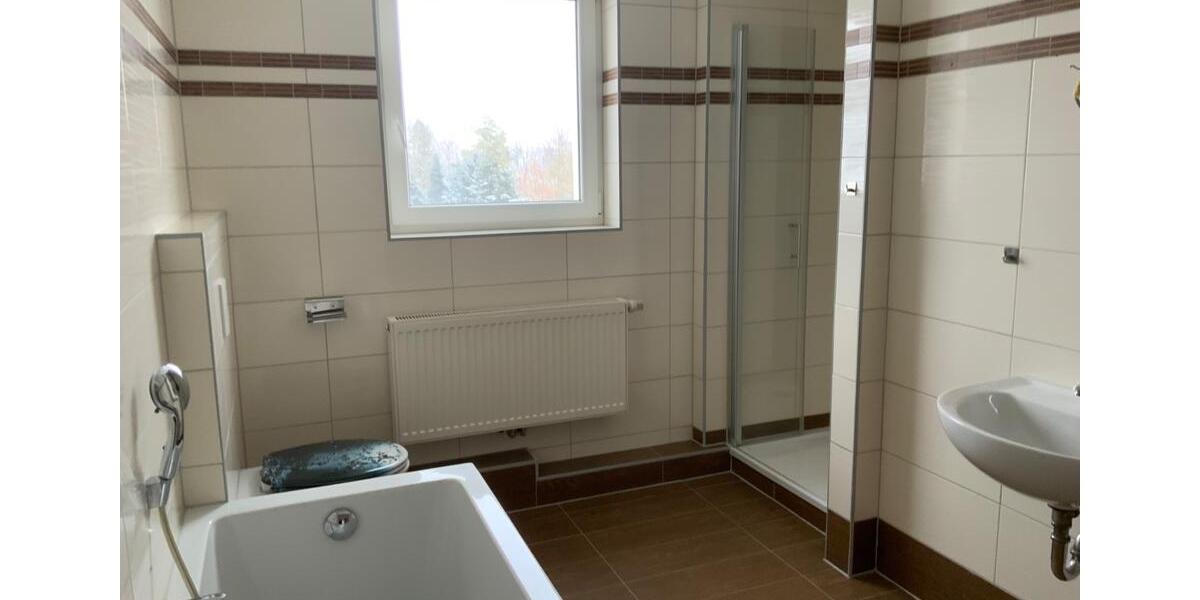 Dachgeschoßwohnung Roßleben-Wiehe Wiehe - 3 Zimmer, 75 m&sup2;, 450&euro; | Angebot:24748921