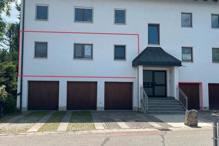 Helle 3-Zimmerwohnung mit Garage und Balkon in RegensburgReinhausen zu vermieten zimmer