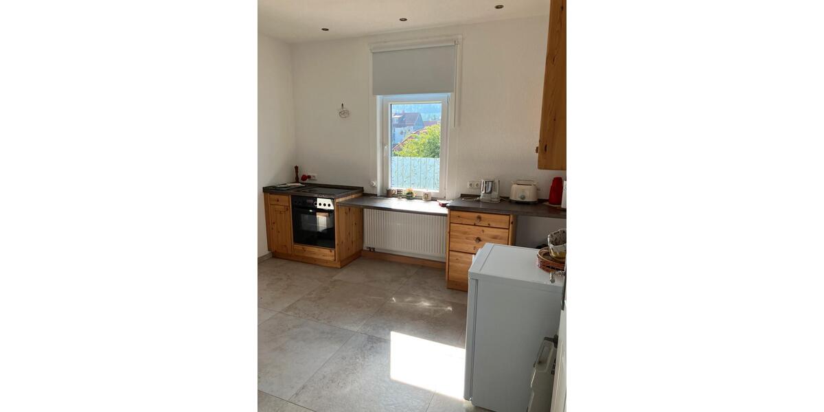 Etagenwohnung Bad Tabarz - 4 Zimmer, 112 m&sup2;, 875&euro; | Angebot:25892548