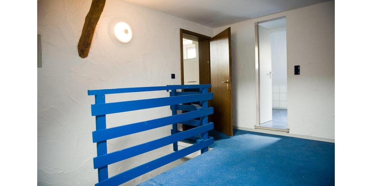 Dachgeschoßwohnung Siegen Eiserfeld - 3 Zimmer, 70 m&sup2;, 508&euro; | Angebot:26631279