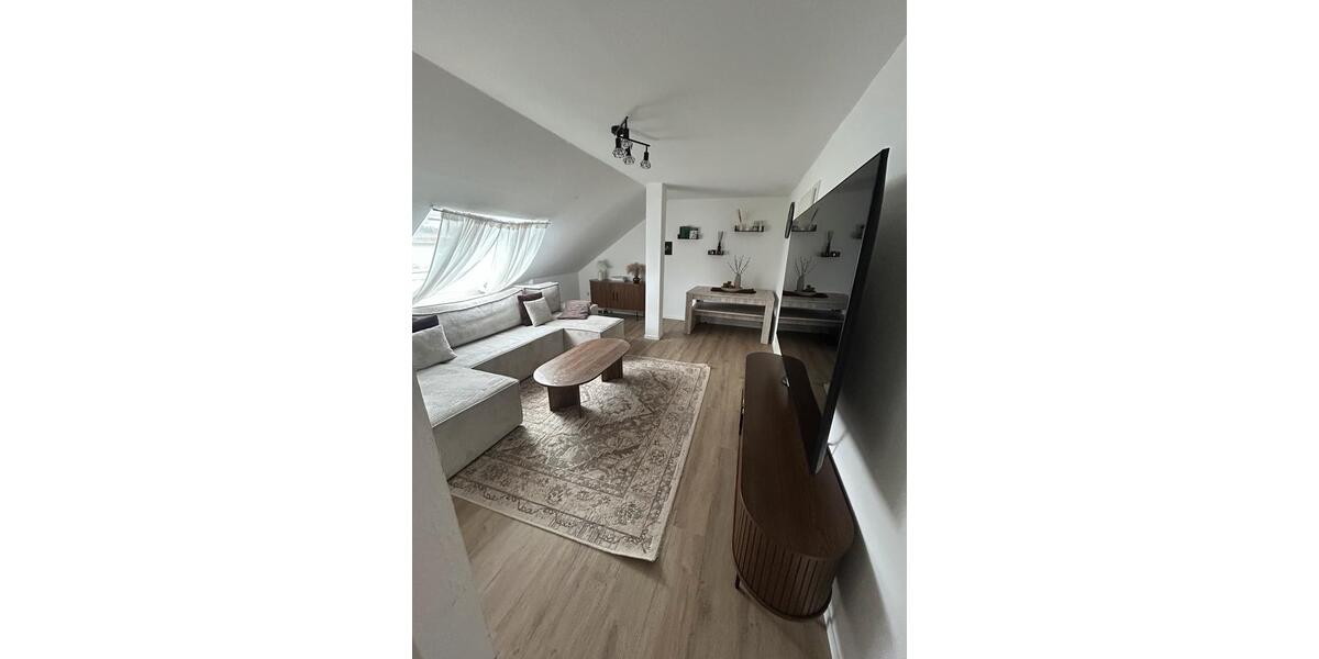 Dachgeschoßwohnung Arnsberg Obereimer - 3 Zimmer, 68 m&sup2;, 550&euro; | Angebot:25933021