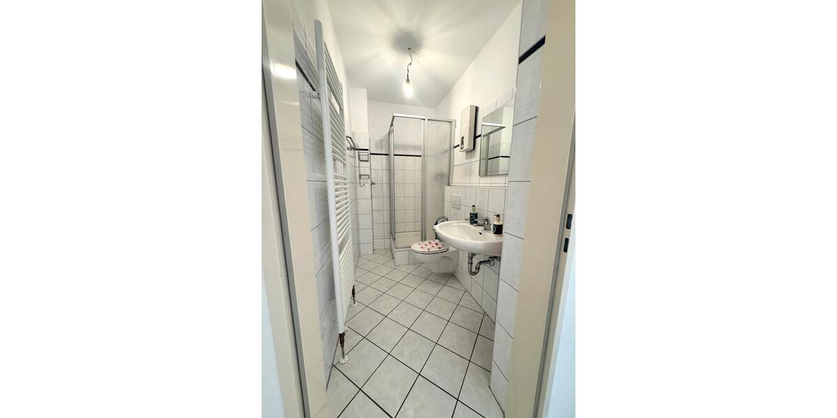 Dachgeschoßwohnung Leichlingen (Rheinland) - 2 Zimmer, 64 m&sup2;, 640&euro; | Angebot:24885011