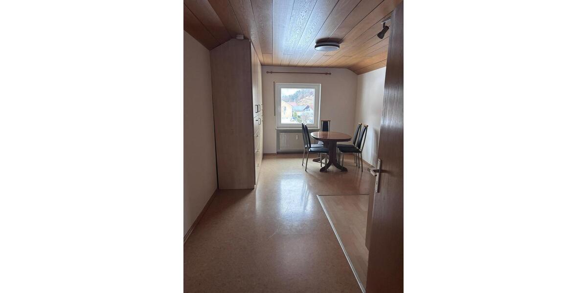 Dachgeschoßwohnung Altmannstein - 1 Zimmer, 48 m&sup2;, 420&euro; | Angebot:24953175