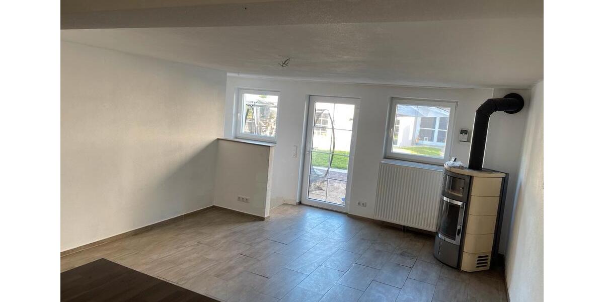 Erdgeschoßwohnung Wernberg-Köblitz Köblitz - 2.5 Zimmer, 85 m&sup2;, 980&euro; | Angebot:26033516