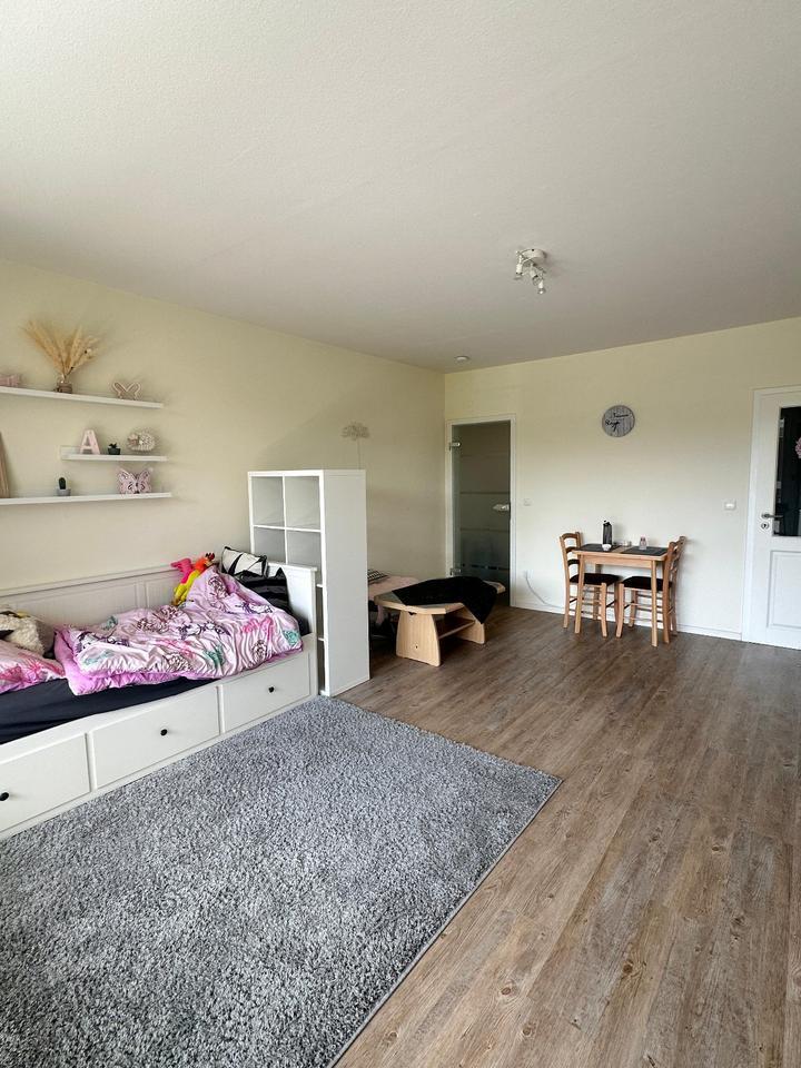 1 Zimmer Wohnung mit Balkon, Stellplatz, Sauna & Pool ab 1.10.25
