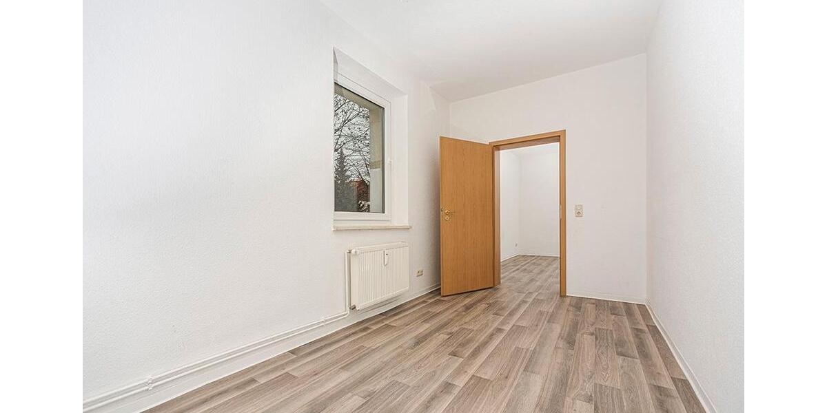 Etagenwohnung Eisleben (Lutherstadt) - 3 Zimmer, 68 m&sup2;, 450&euro; | Angebot:23871948