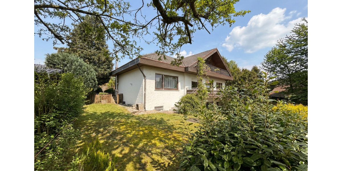 Erdgeschoßwohnung Berg - 8 Zimmer, 239 m&sup2;, 2.100&euro; | Angebot:24698260