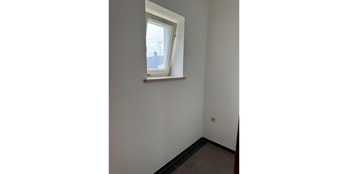 Etagenwohnung Simbach - 4 Zimmer, 97 m&sup2;, 850&euro; | Angebot:26363023