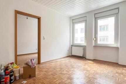Frisch renovierte Wohnung in charmantem Altbau!