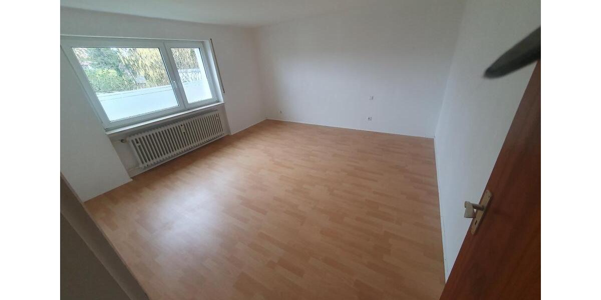 Erdgeschoßwohnung Durmersheim - 3 Zimmer, 105 m&sup2;, 1.000&euro; | Angebot:26531660