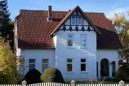 Haus Eyendorf - 8 Zimmer, 236 m&sup2;, 1.995&euro; | Angebot:25923239