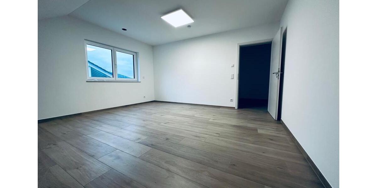 Dachgeschoßwohnung Breuberg - 4 Zimmer, 114 m&sup2;, 1.200&euro; | Angebot:24399276