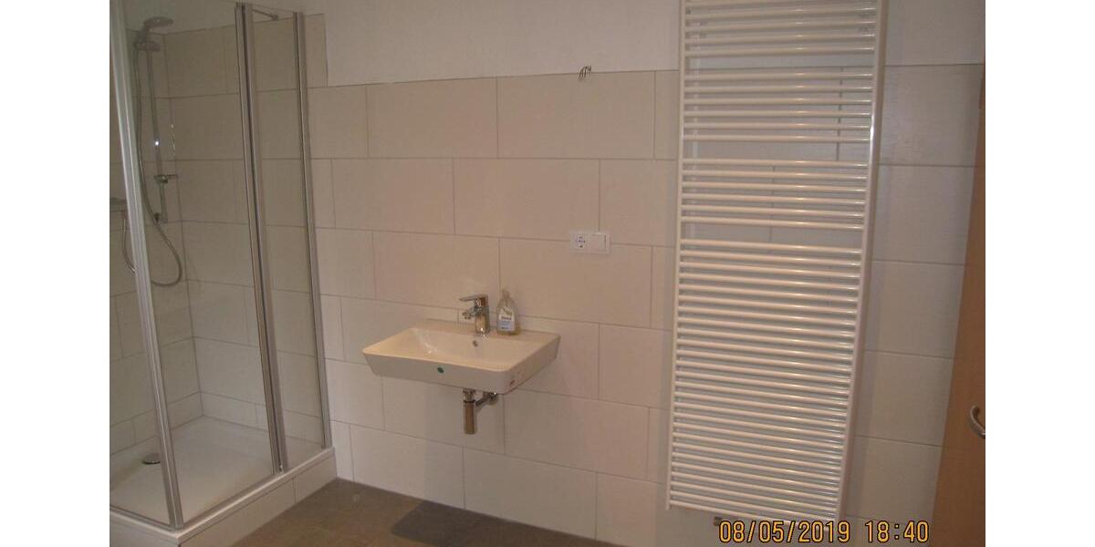 Etagenwohnung Ohrdruf - 2 Zimmer, 55 m&sup2;, 450&euro; | Angebot:25972176