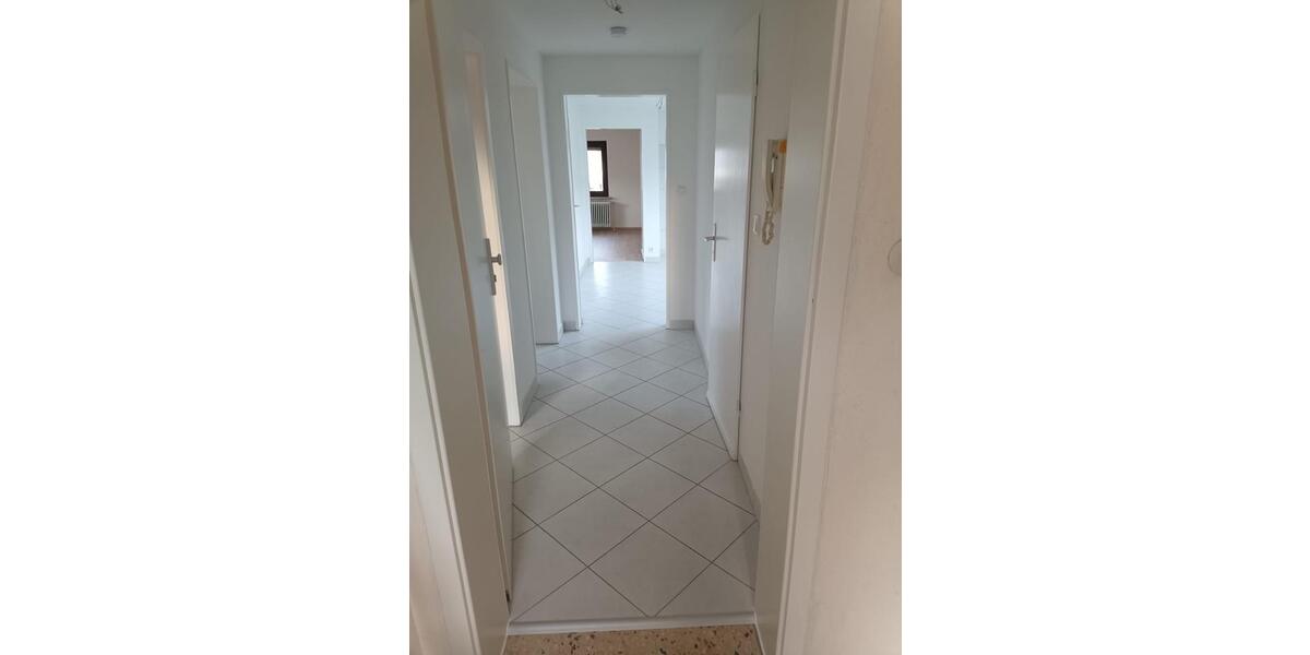 Dachgeschoßwohnung Heidenrod - 3 Zimmer, 90 m&sup2;, 700&euro; | Angebot:26537437