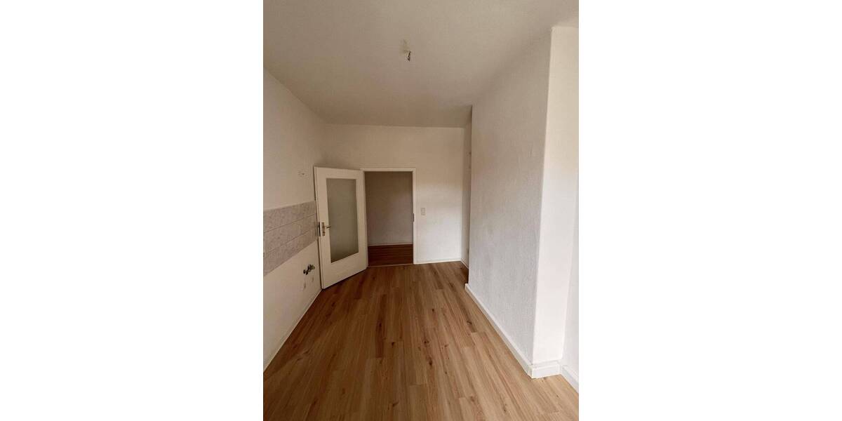 Etagenwohnung Kassel Süd - 3 Zimmer, 67 m&sup2;, 640&euro; | Angebot:26379972